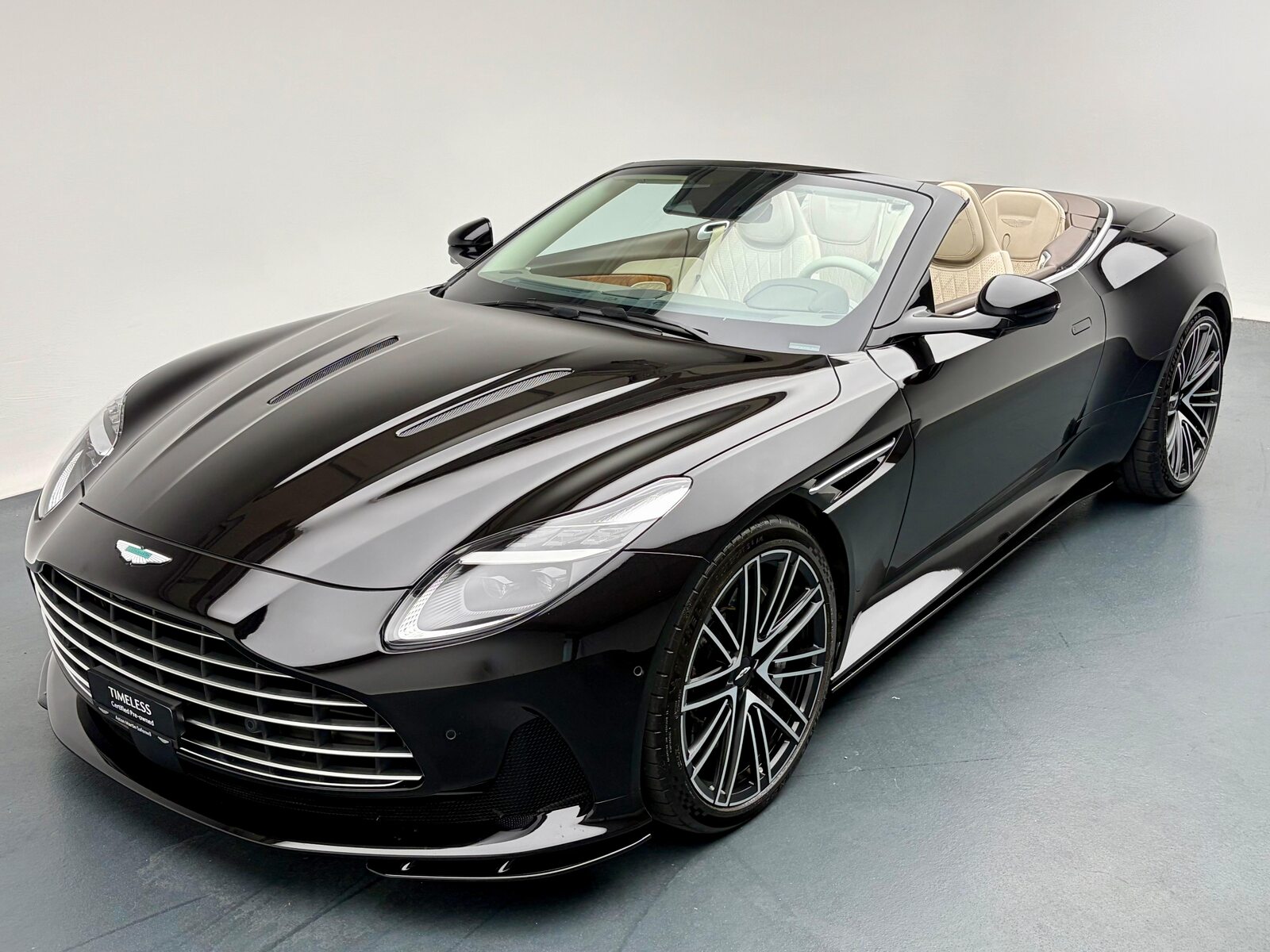 Aston Martin DB12 Volante 4.0 V8 Bi-Turbo