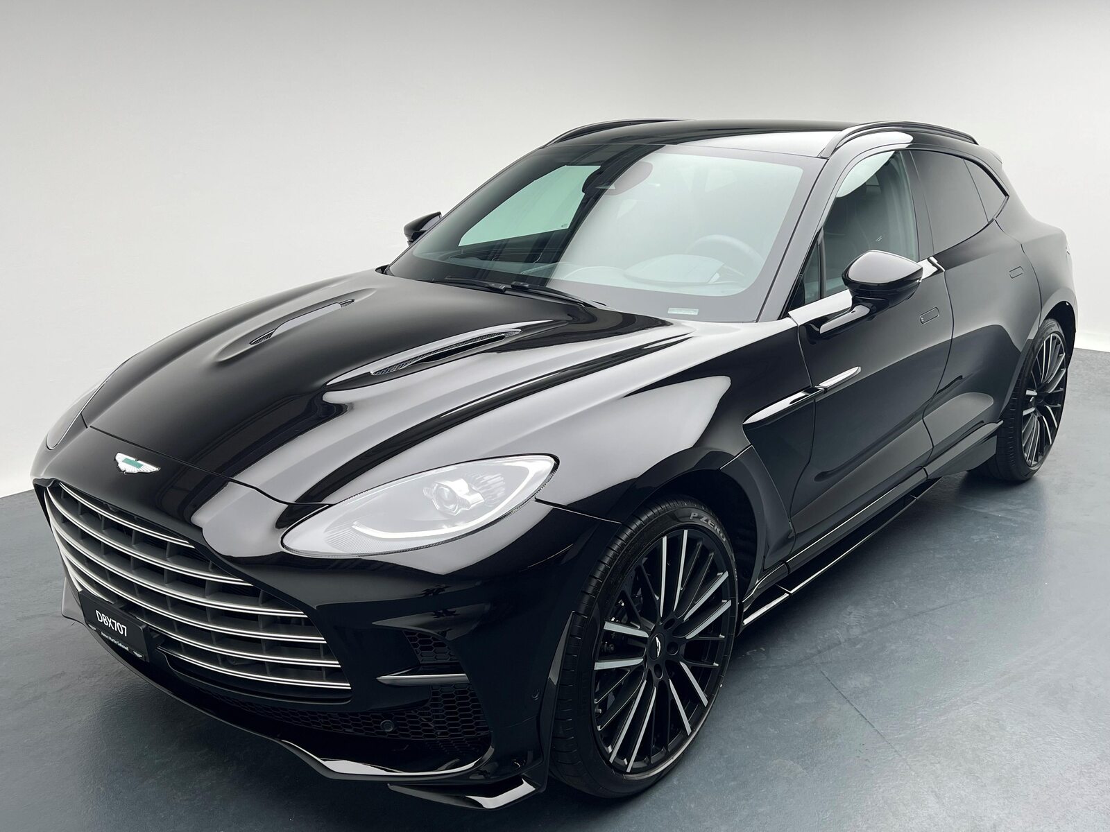 Aston Martin DBX 707 4.0 V8 Bi-Turbo