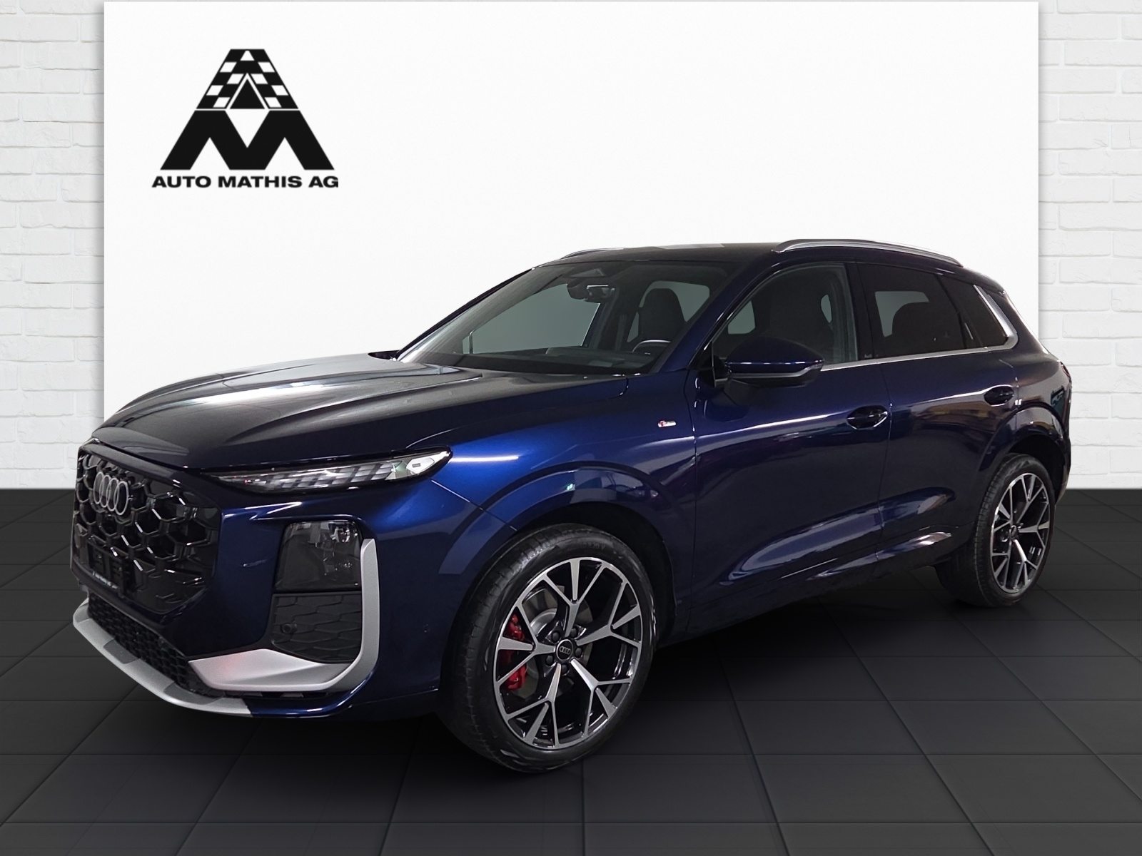 AUDI Q3 SUV TFSI 195 kW