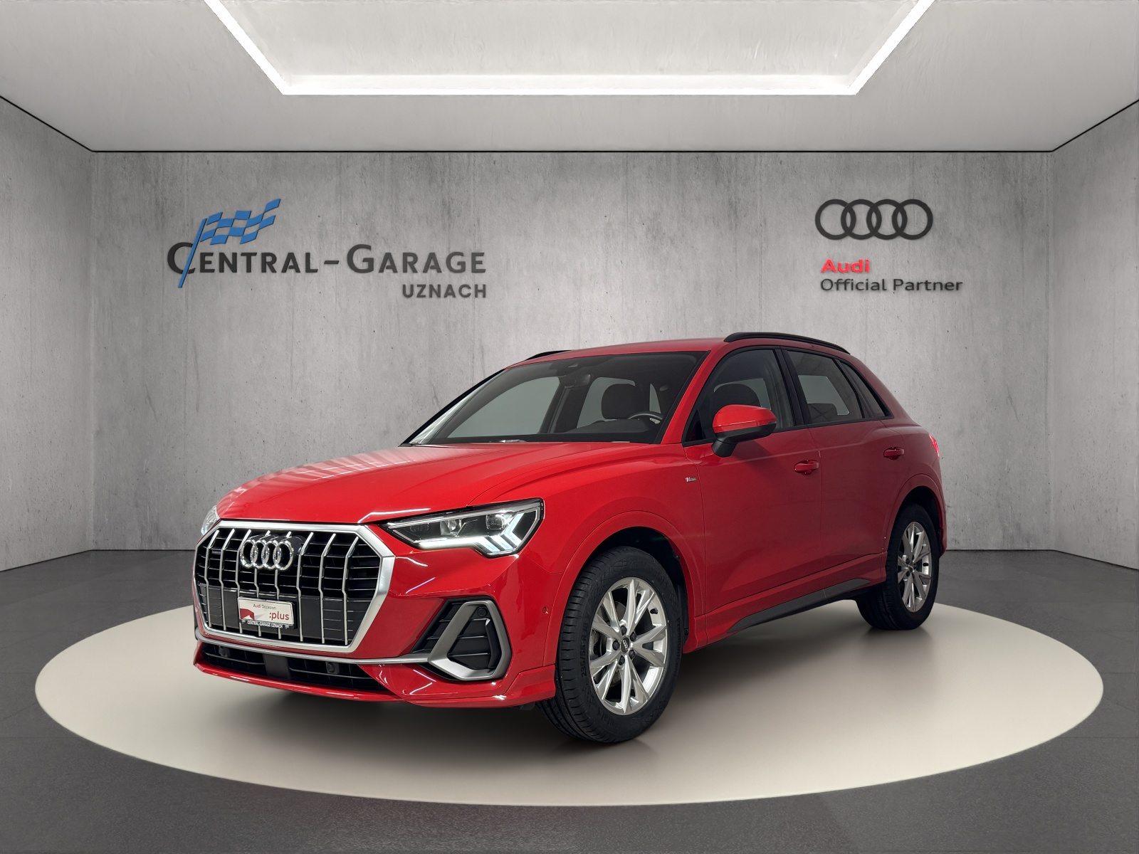 AUDI Q3 35 TDI S line