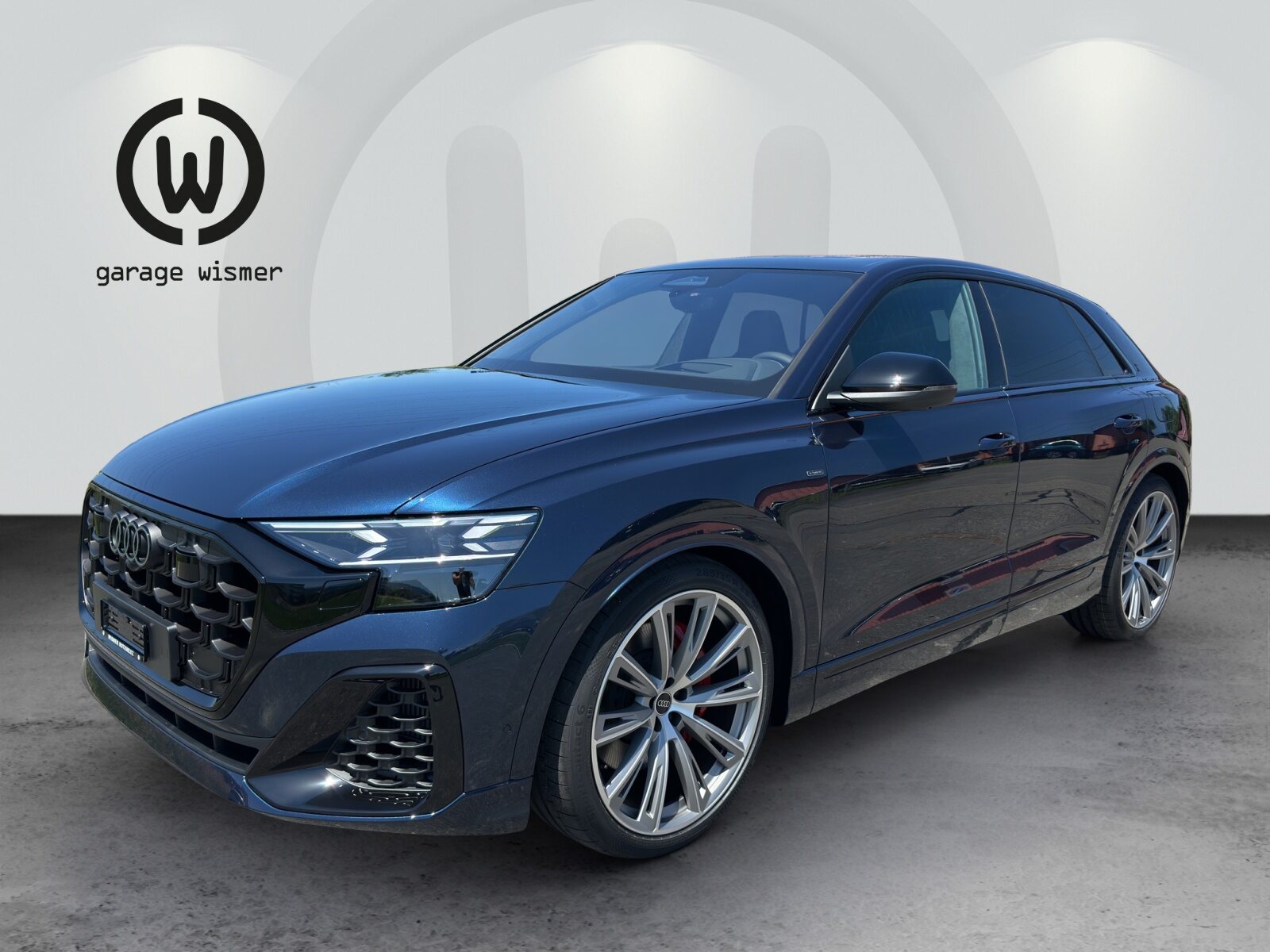 AUDI Q8 SUV e-hybrid 360 kW