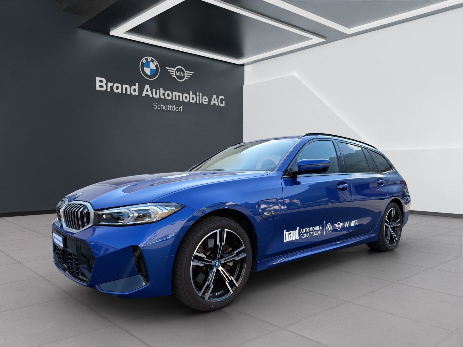BMW 330e  SAG Touring