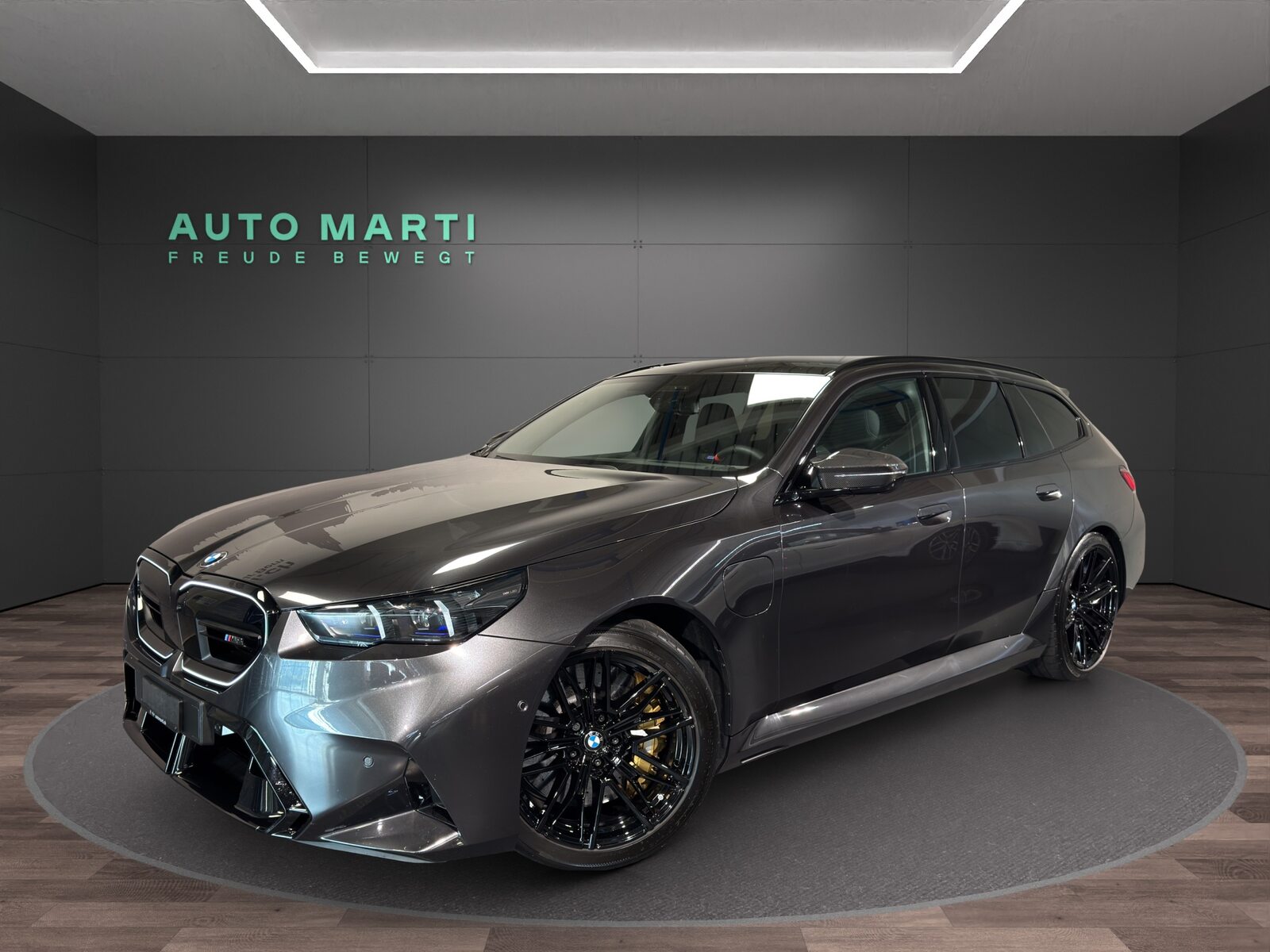 BMW M5 xDrive Touring