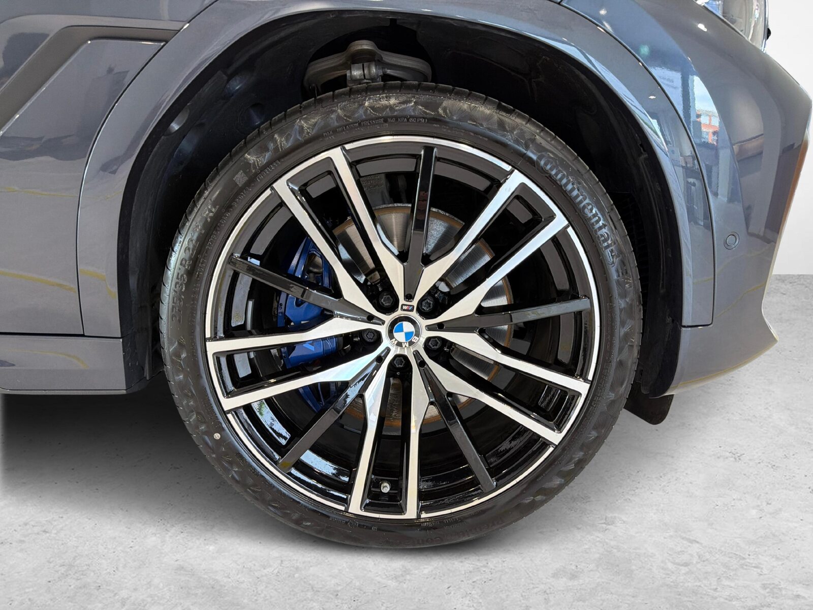 2022 BMW X6