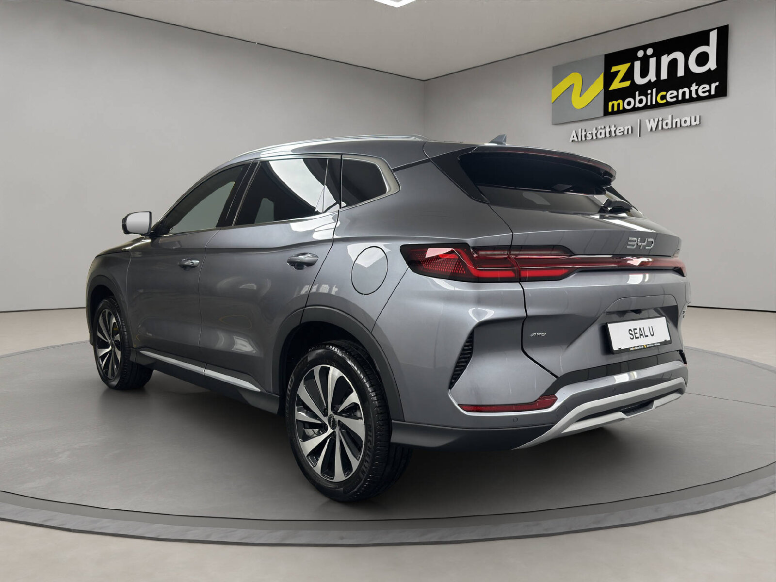 BYD Seal U DM-i Design AWD 324 PS