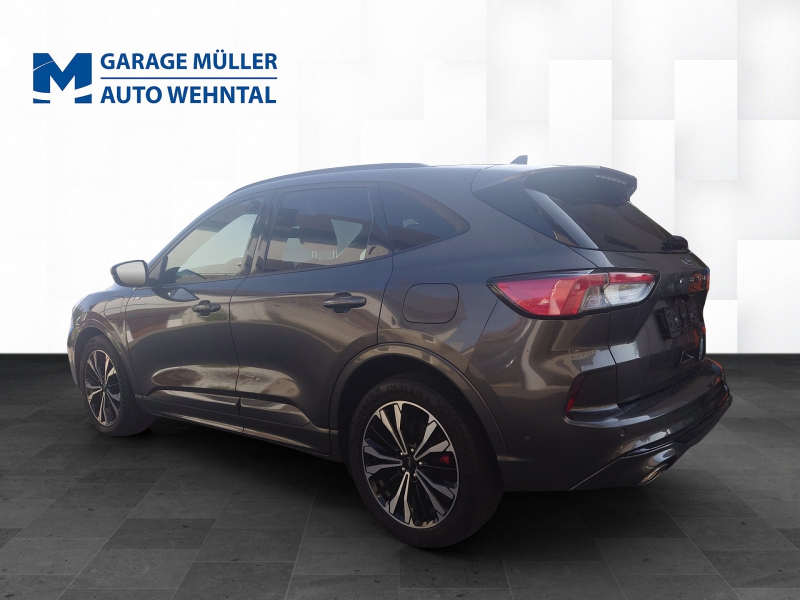 FORD Kuga 2.5PHEV ST-LineX