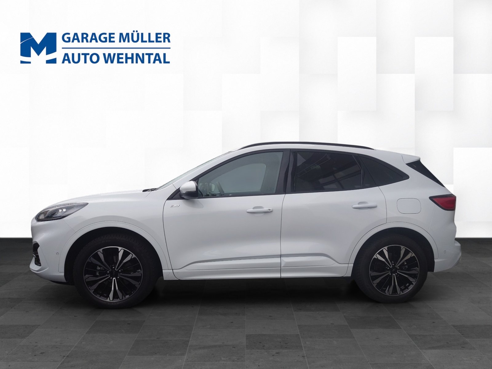 FORD Kuga 2.5 FHEV ST-Line 4W