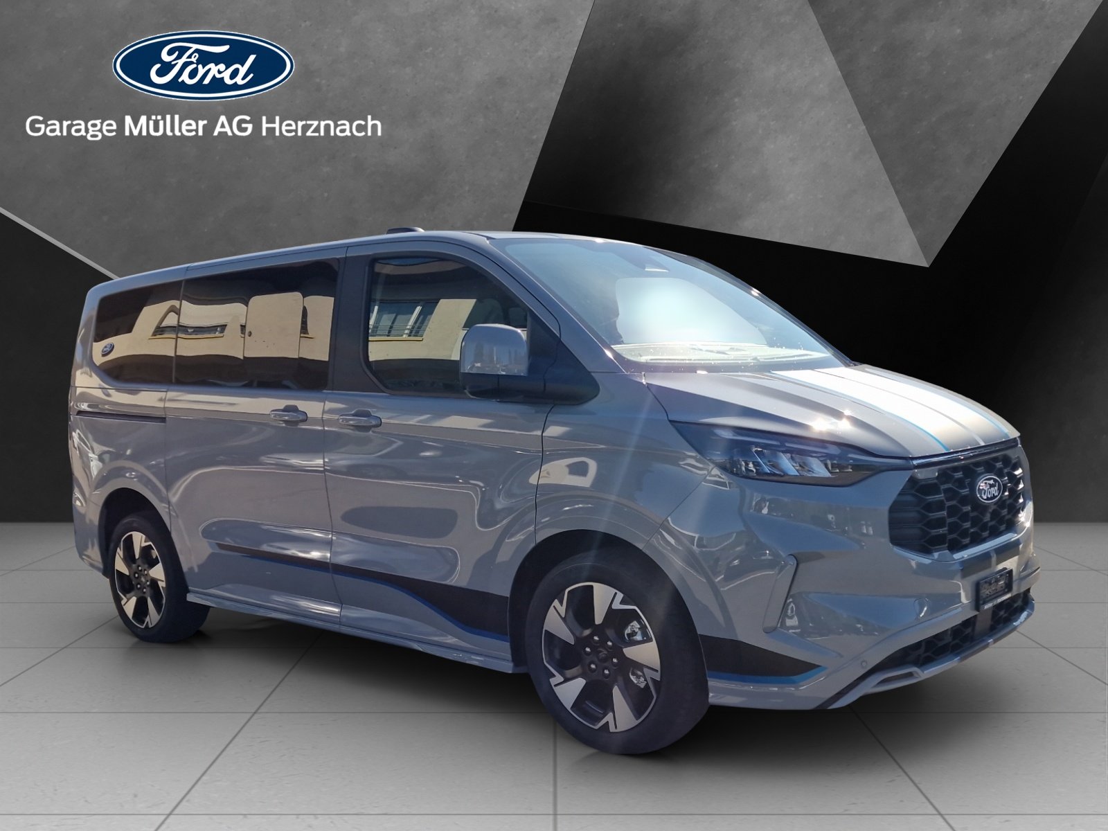 FORD Tourneo C Bus 320 L1 2.0 EcoBlue 170 Sport
