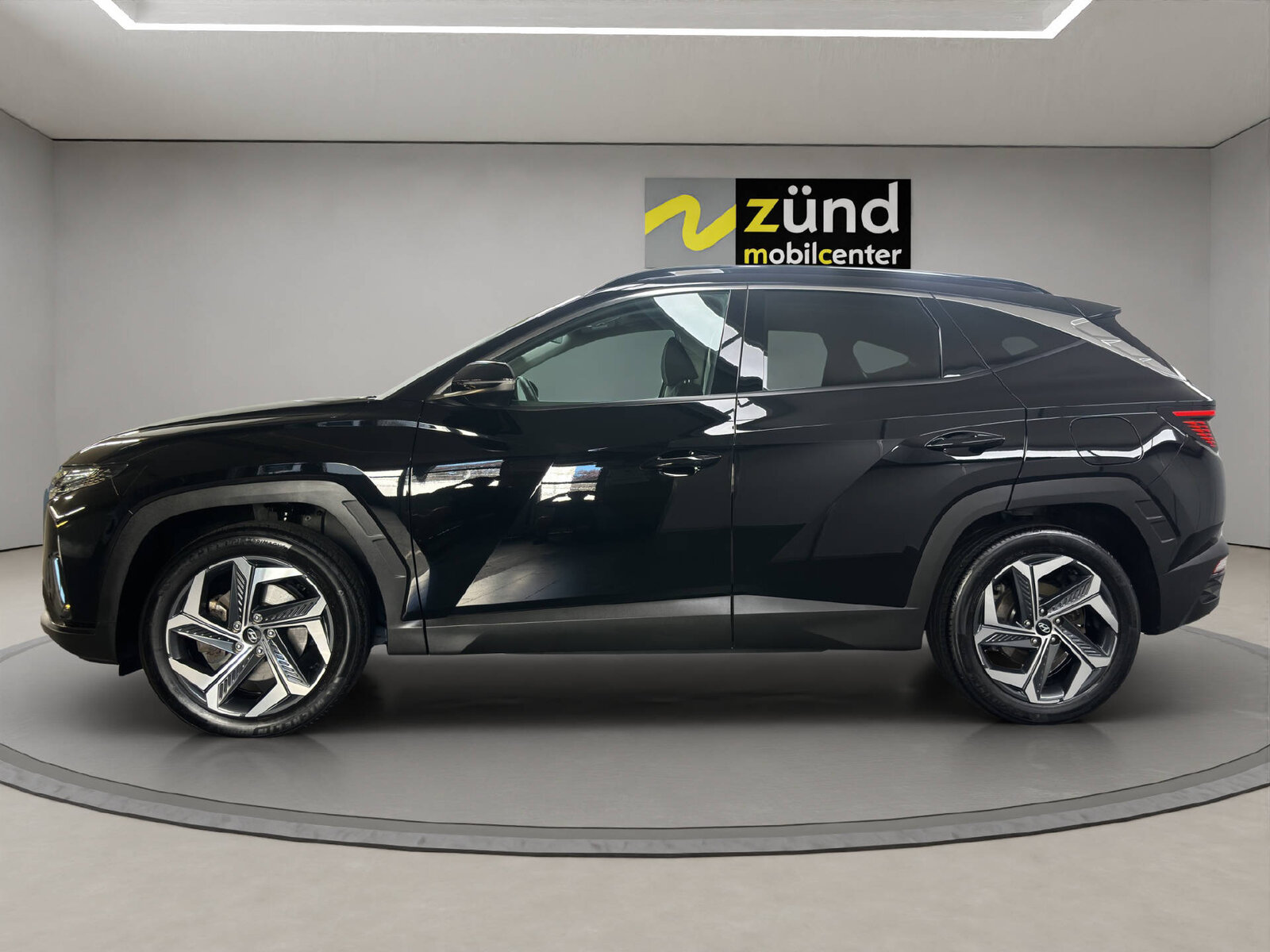 HYUNDAI Tucson 1.6 T-GDi PHEV Amplia 4WD