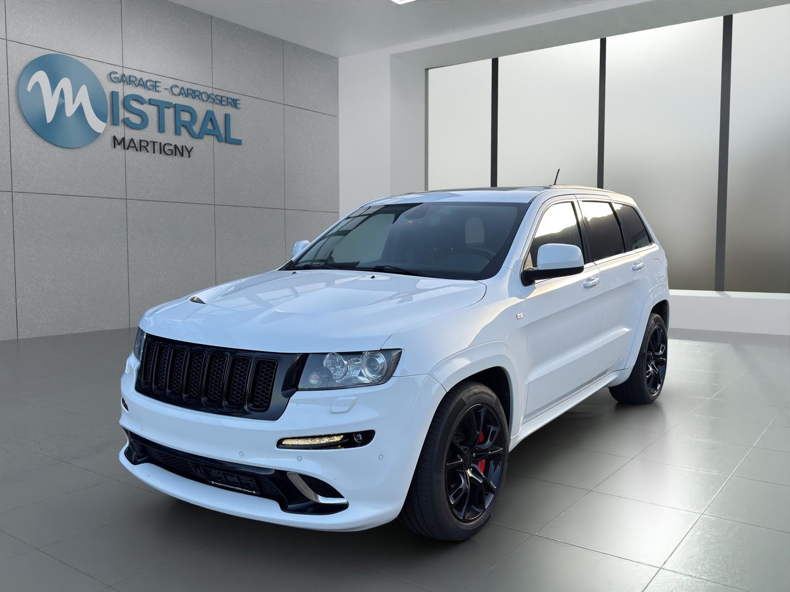 Brugt Jeep Grand Cherokee 6.4 SRT8