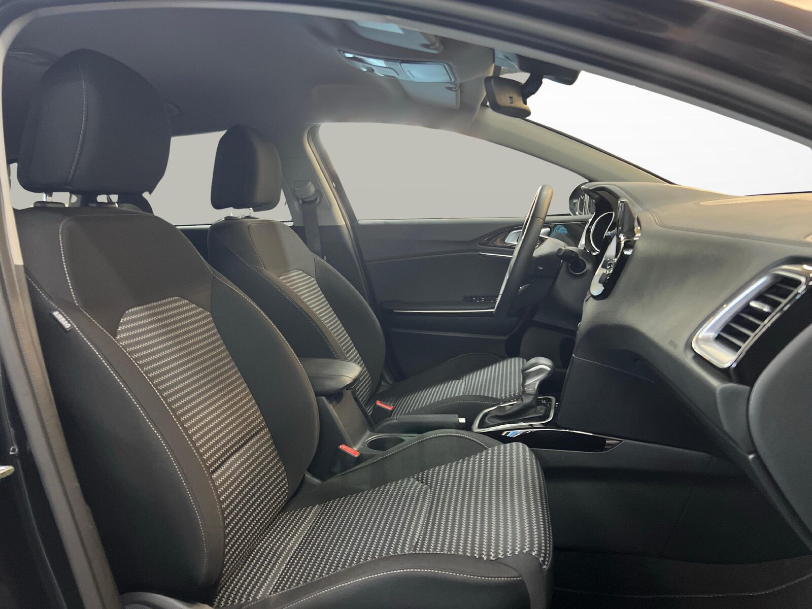 2025 KIA Ceed