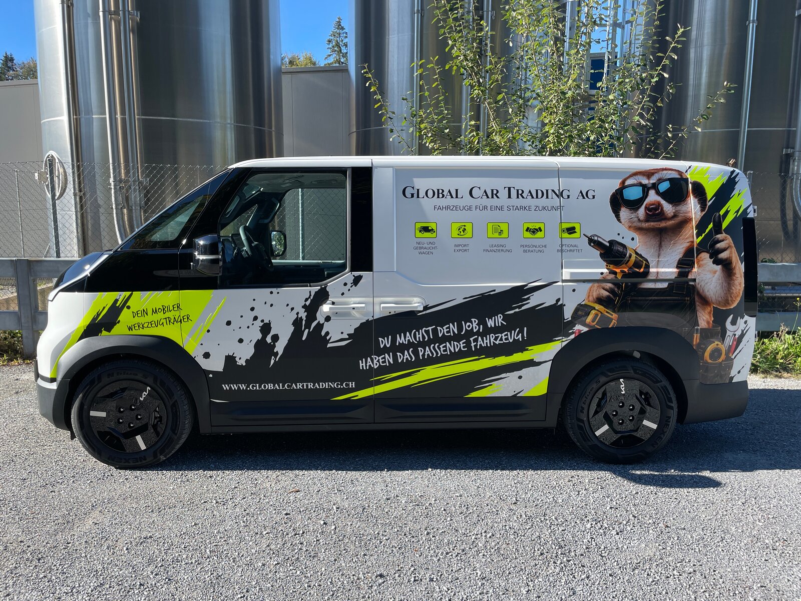 Kia PV5 Cargo 71.2 kWh Plus L2H1 mit 2-Schiebetüren und Wärme