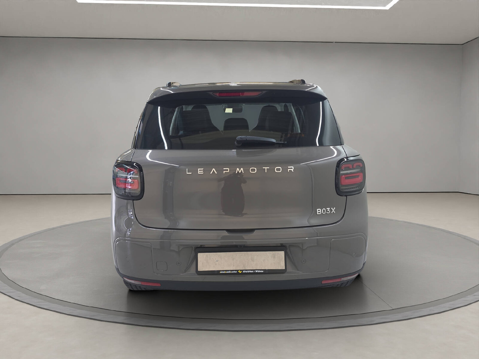 LEAPMOTOR B03X EV