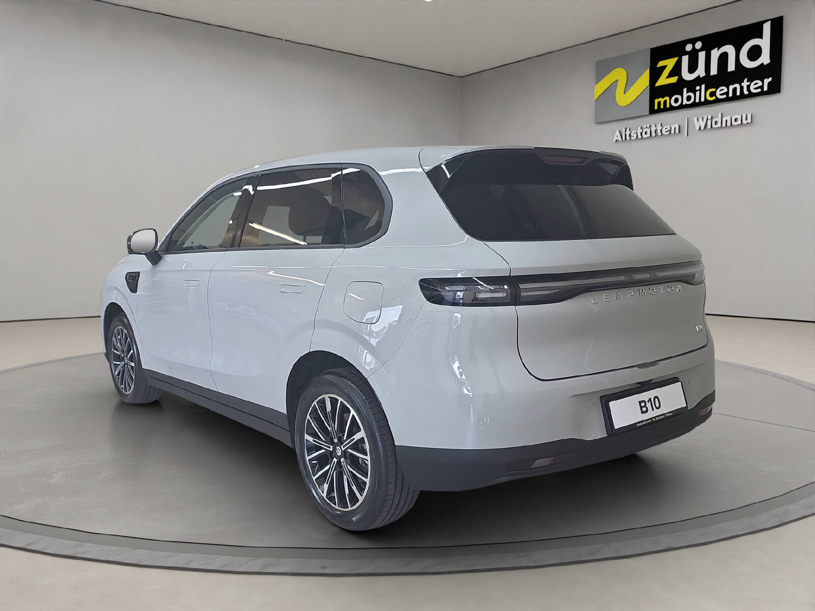 LEAPMOTOR B10 1.5 Hybrid EV