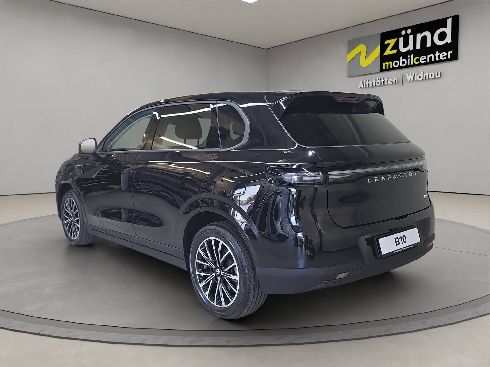 LEAPMOTOR B10 1.5 Hybrid EV