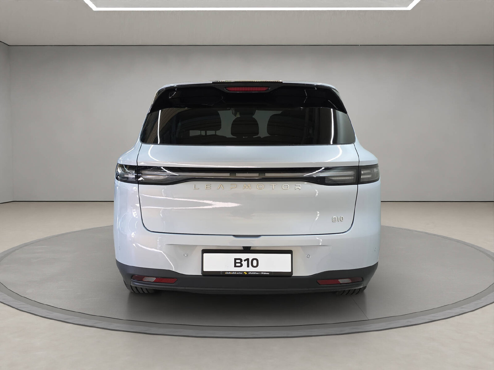 LEAPMOTOR B10 EV