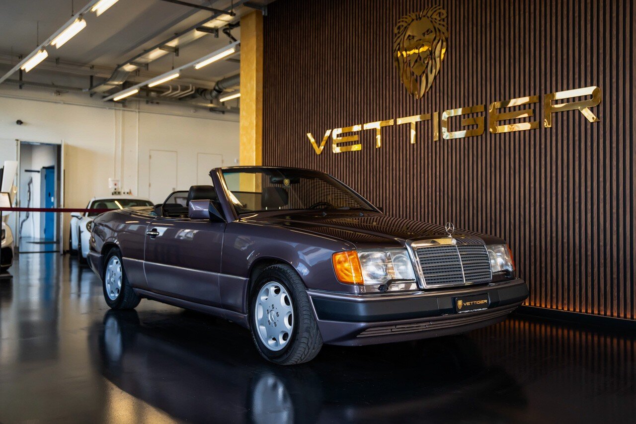 Mercedes-Benz 300 CE-24 Cabrio