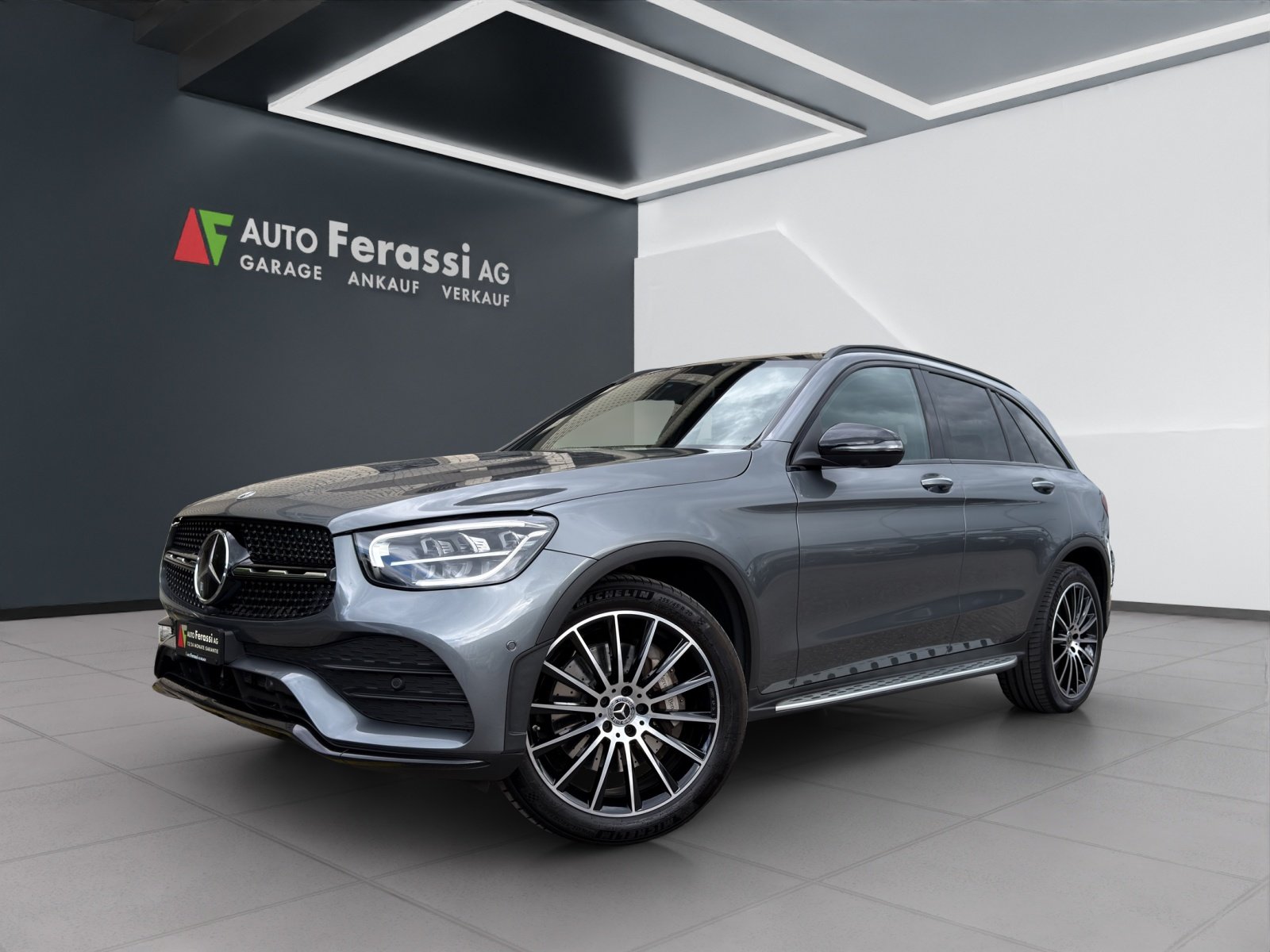MERCEDES-BENZ GLC 300 AMG Line 4Matic 9G-Tronic