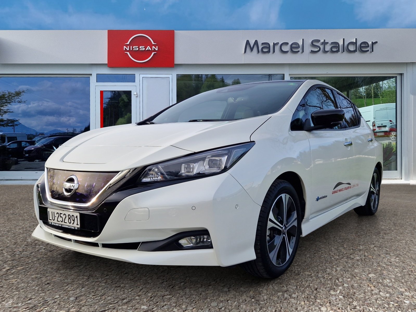 NISSAN Leaf Tekna