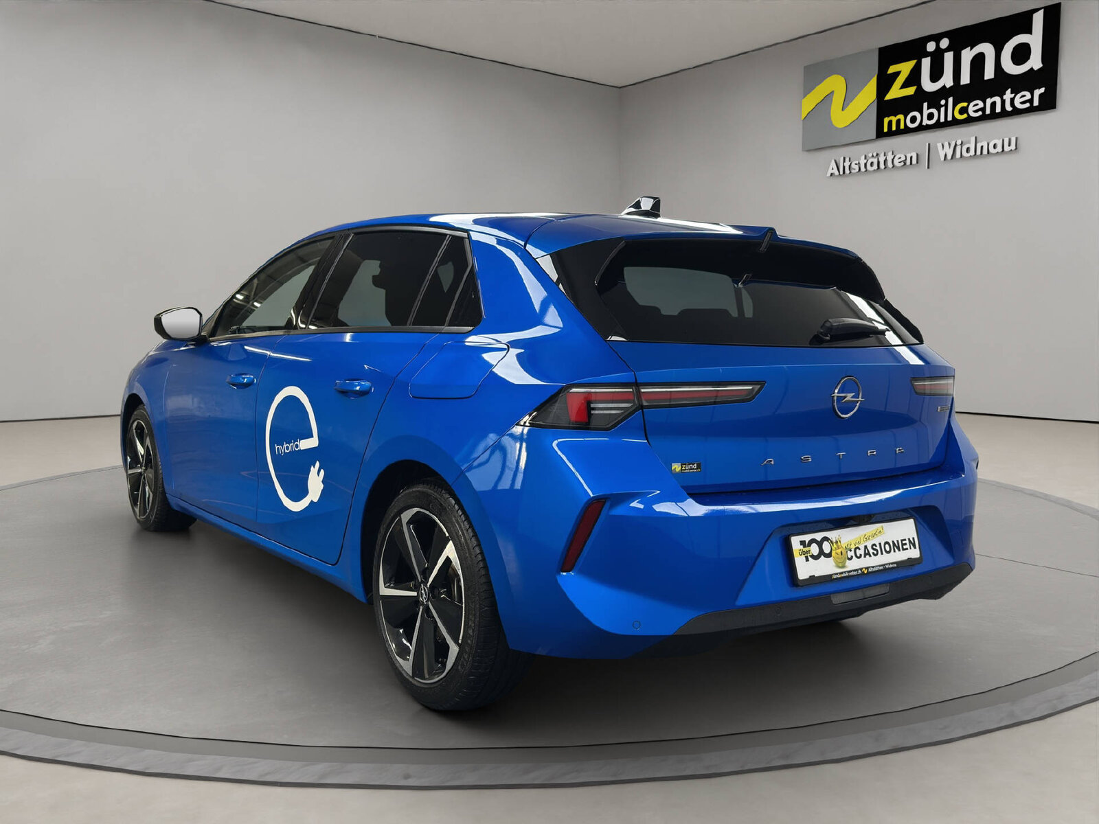 OPEL Astra 1.6 T PHEV 180PS Automat Swiss