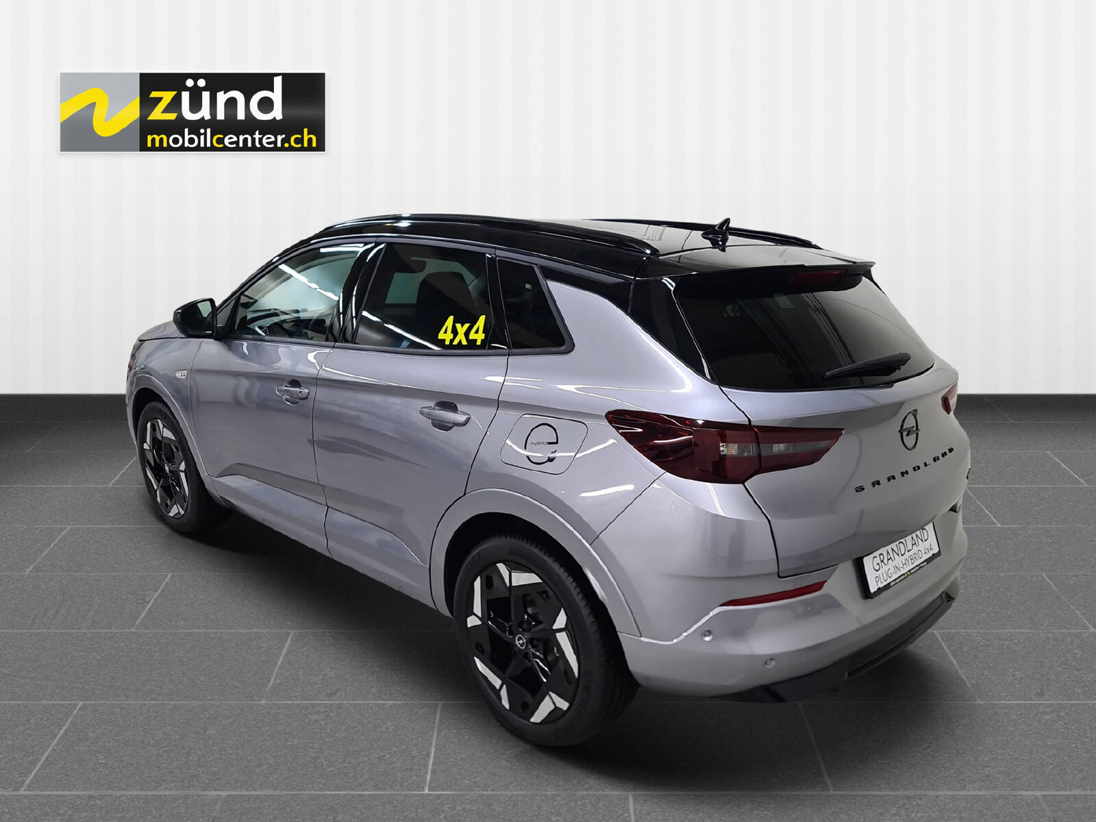 OPEL Grandland 1.6 T PHEV GSE 300PS 4x4