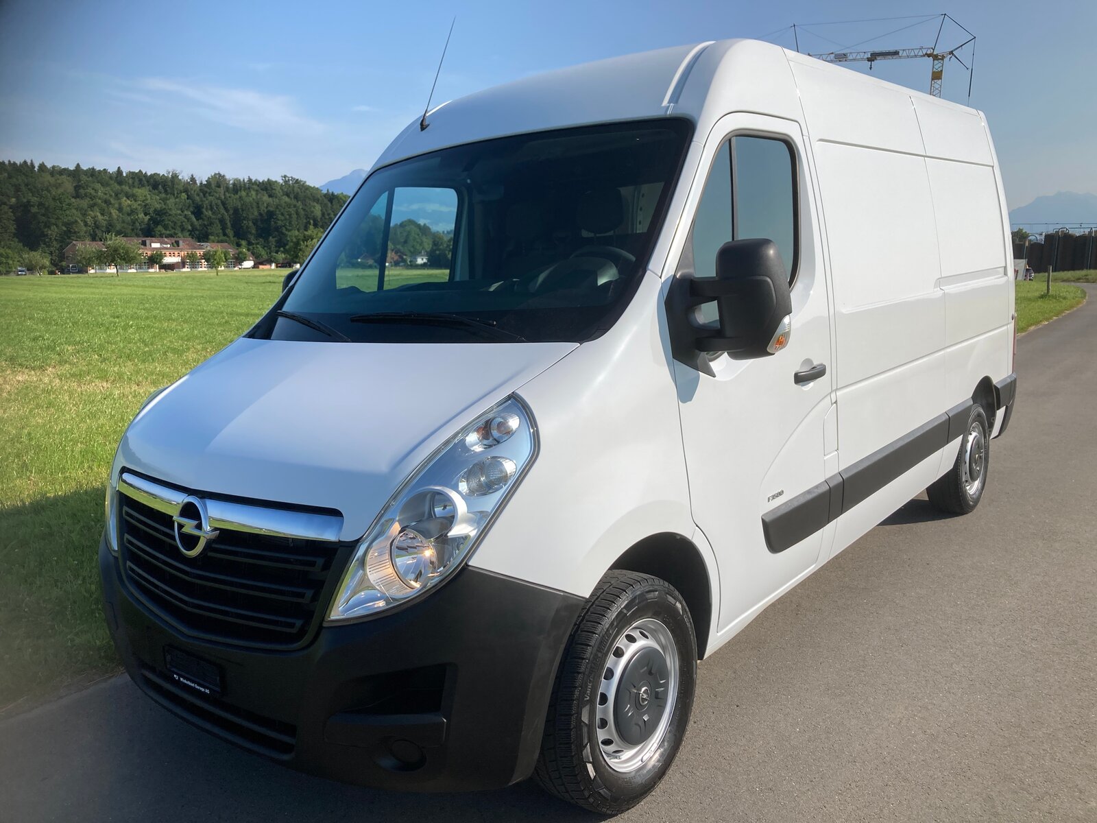 Opel Movano 2.3 CDTI 3.5t L2H2 mit Anhängerkupplung