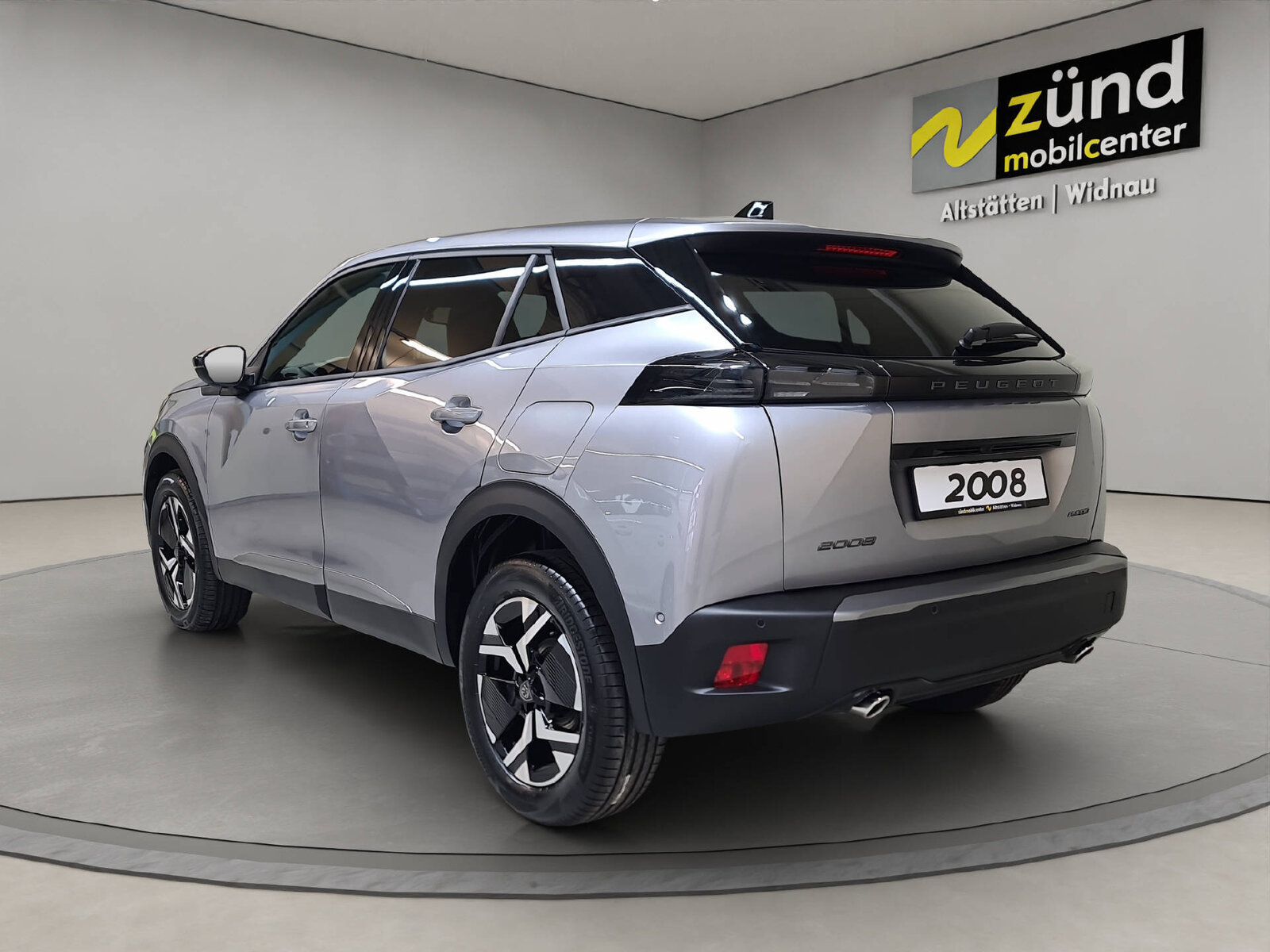 PEUGEOT 2008 1.2 Hybrid 145 Allure