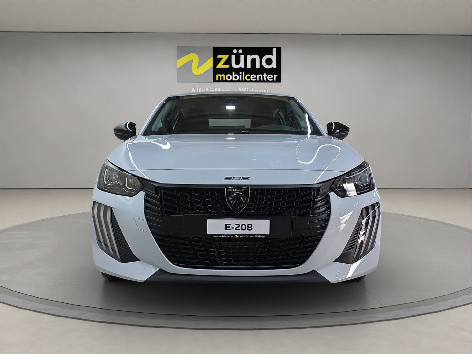 PEUGEOT E-208 136 Style