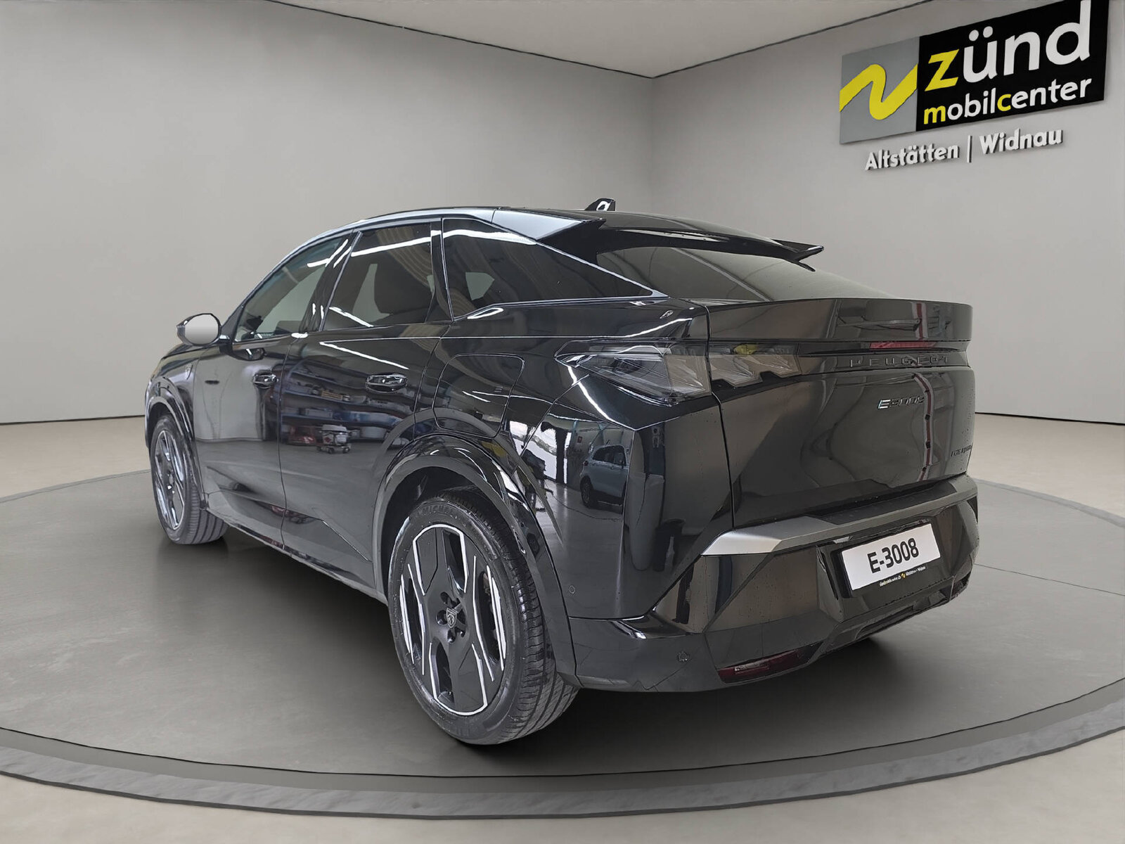 PEUGEOT E-3008 Launch Edition 4x4