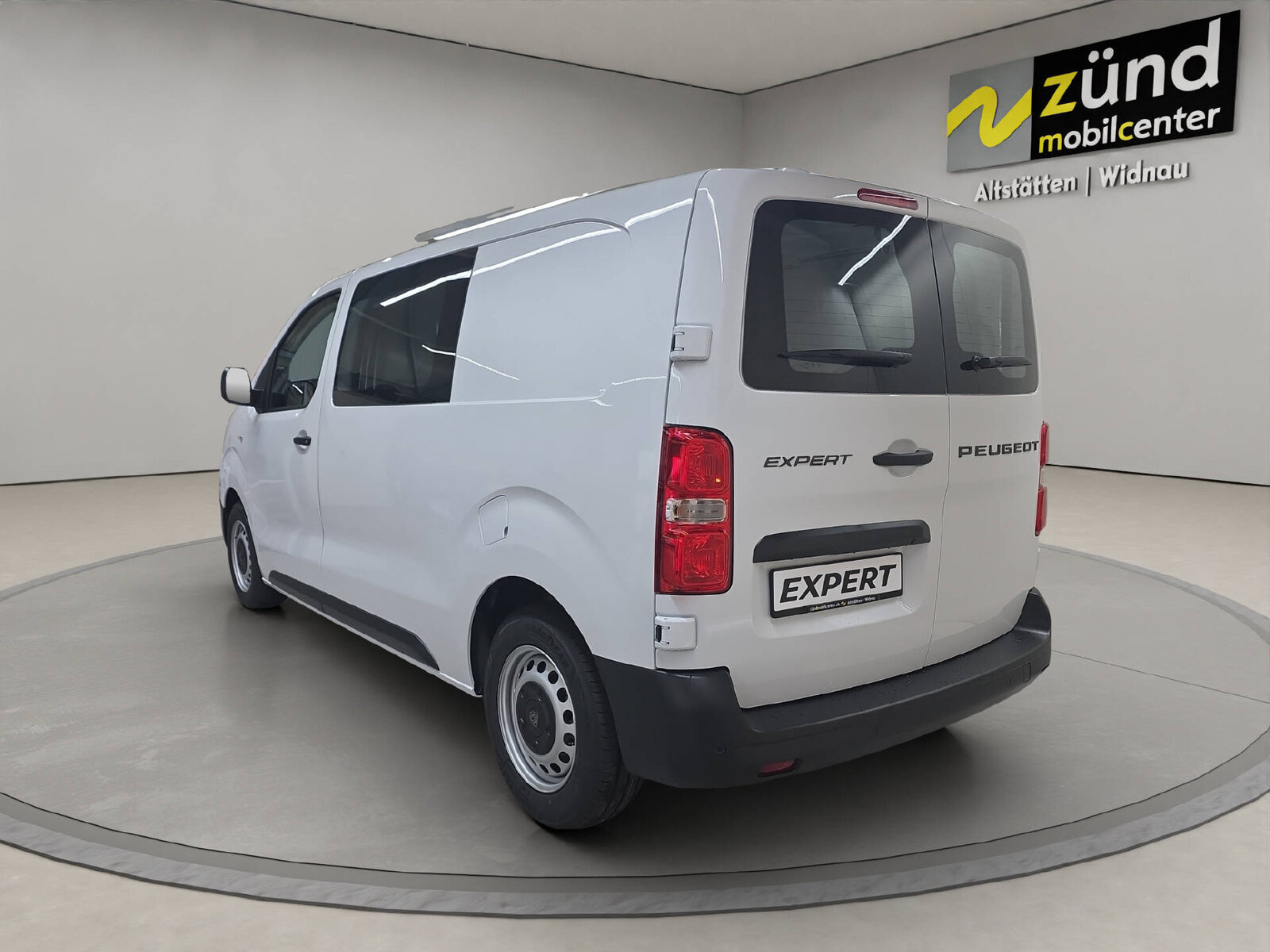 PEUGEOT Expert Kaw. Standard 1.5 BlueHDi 120 S/S
