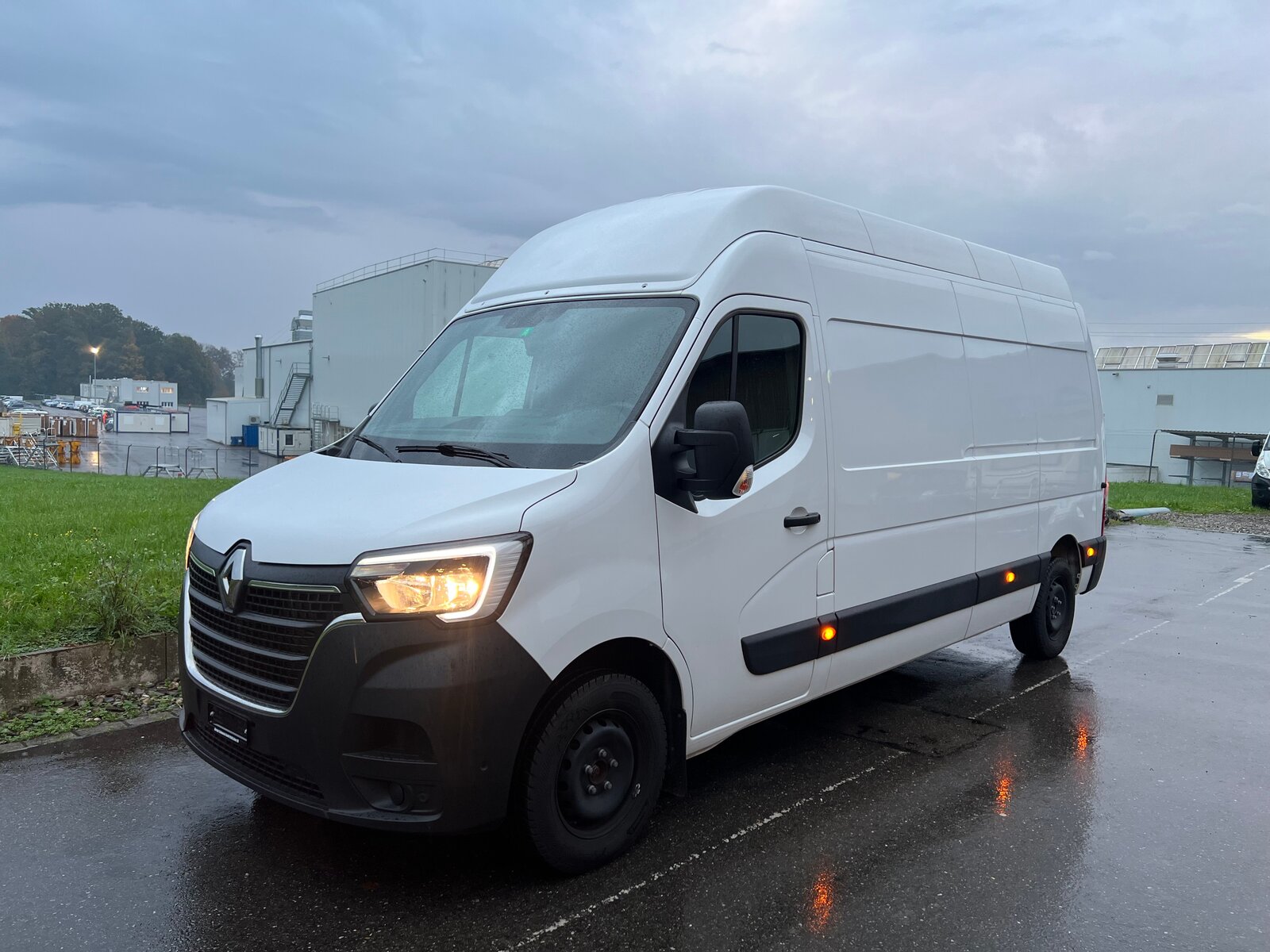 Renault Master T35 2.3dCi 135 L3H3