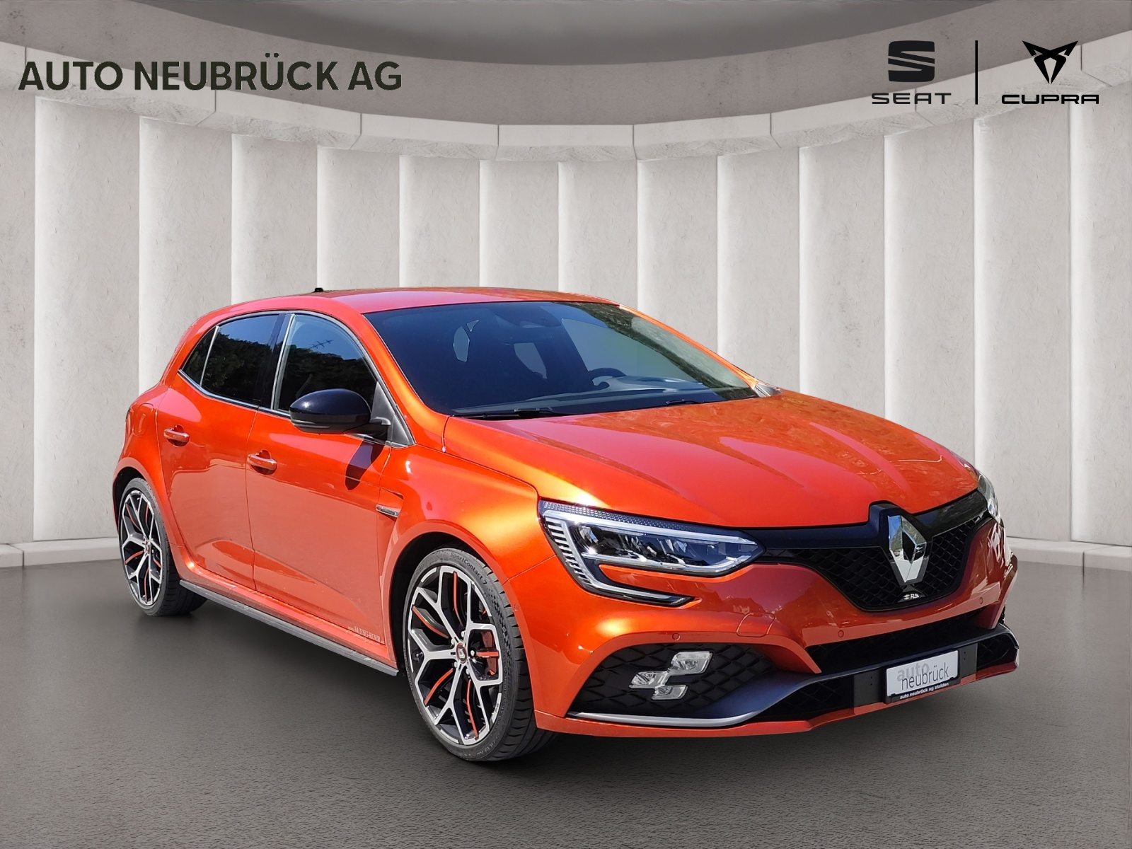 RENAULT