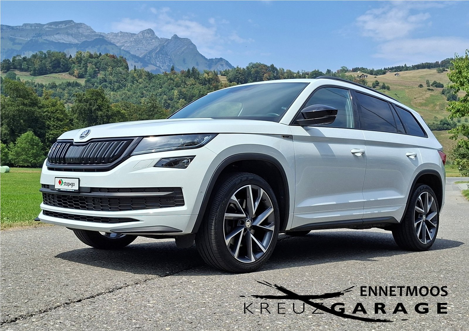 SKODA Kodiaq 2.0 TSI 4x4 Sport Line *8-fach bereift+AHK+Pano