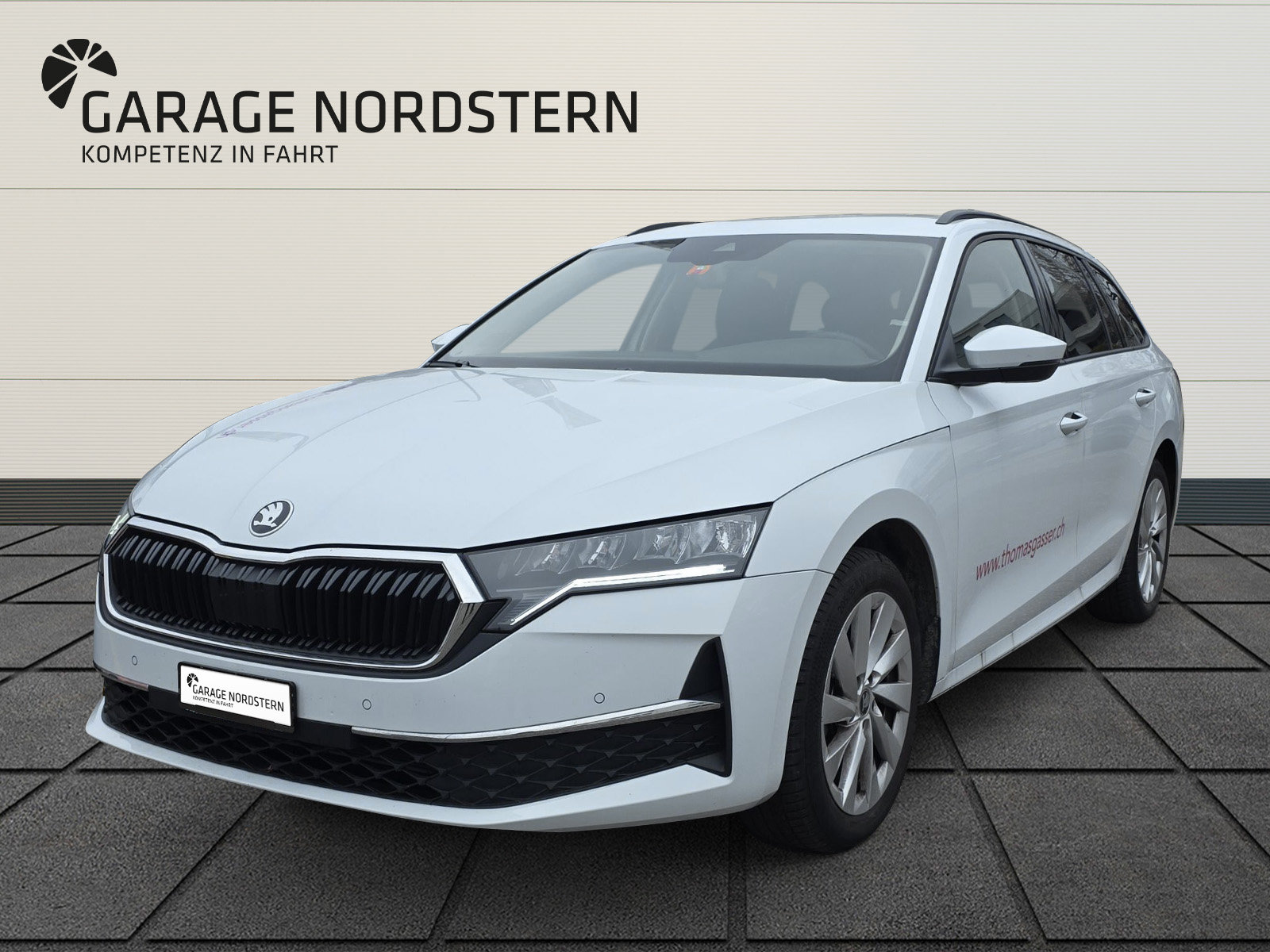 SKODA Octavia Combi 1.5 TSI Selection DSG