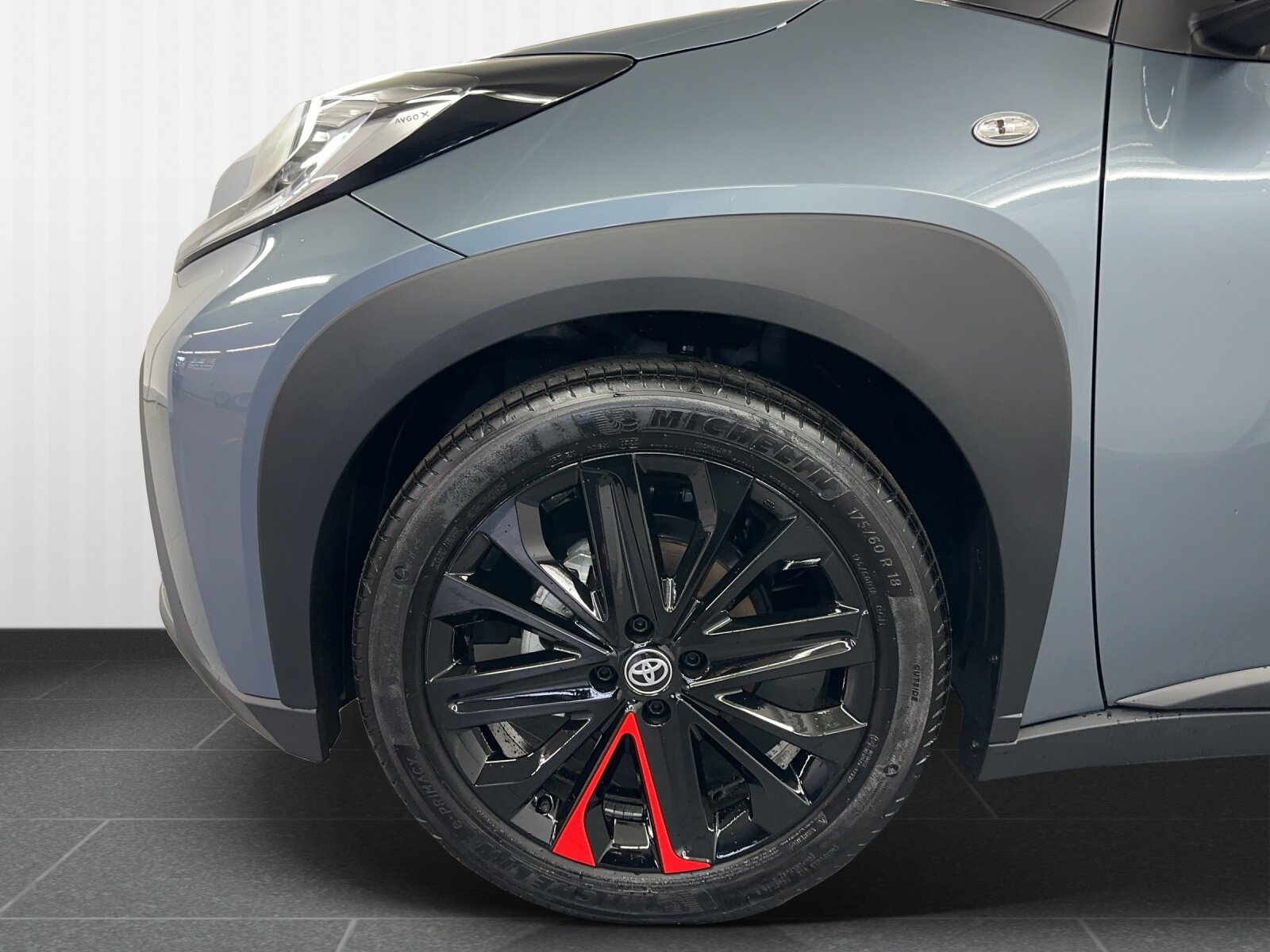 TOYOTA Aygo X 1.0 VVT-i Undercover