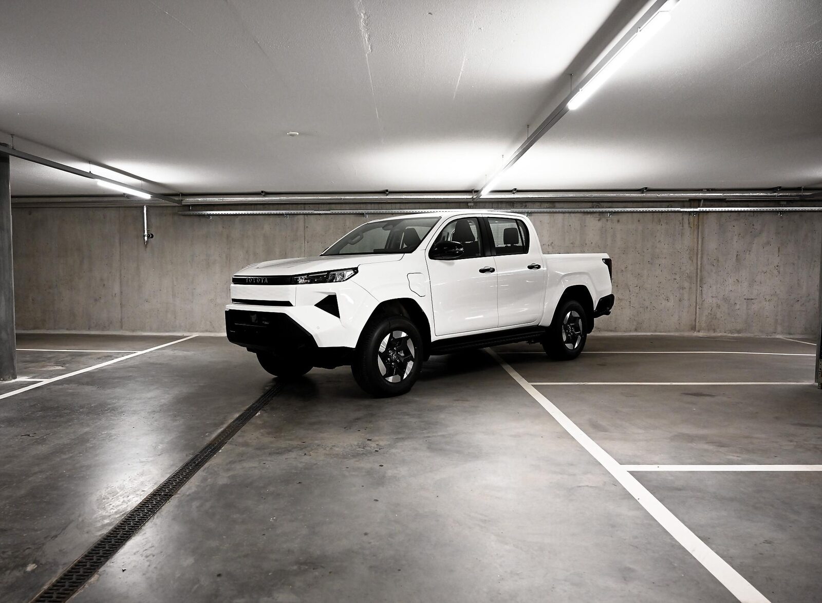 Toyota Hilux Double Cab.-Pick-up 59KWh Comfort