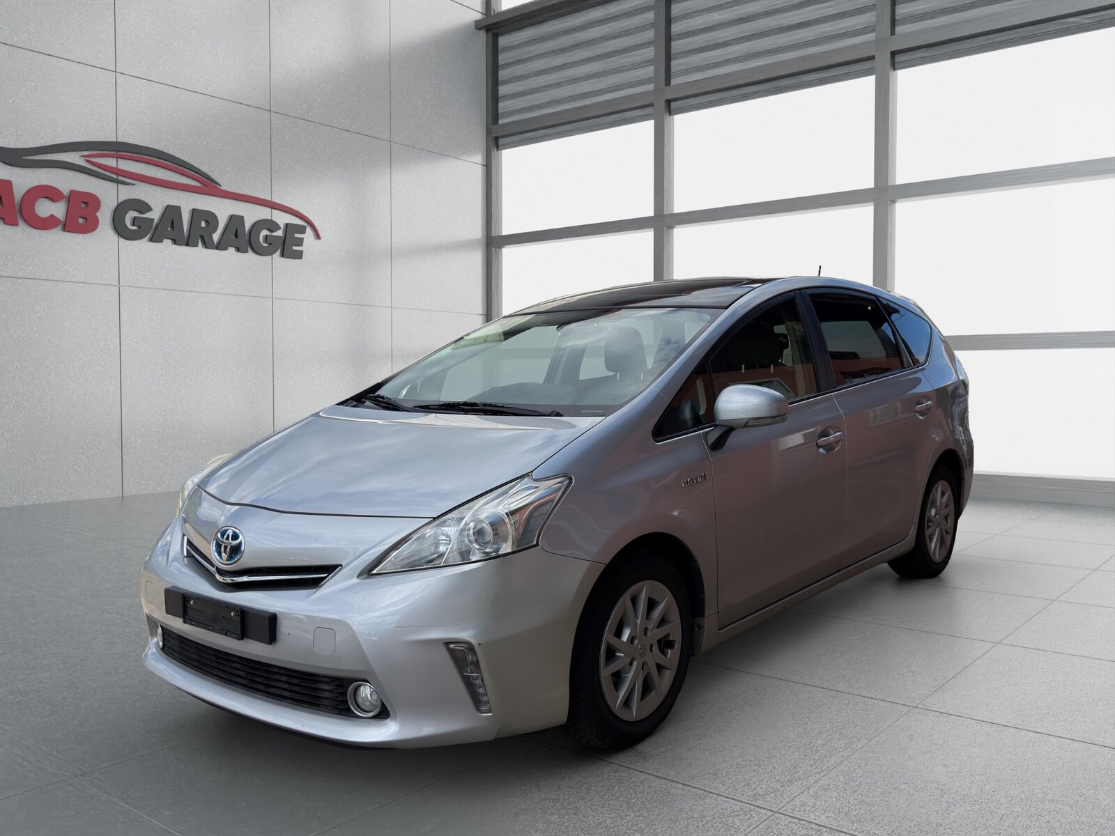 Toyota Prius+ 1.8 VVT-i HSD Luna