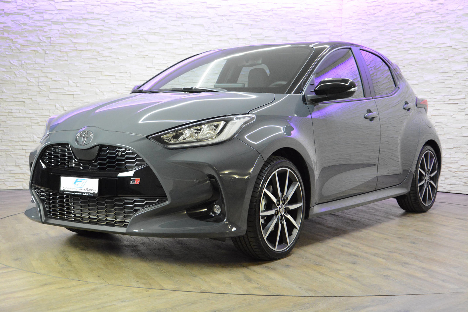 TOYOTA Yaris 1.5 VVT-i HSD GR Sport