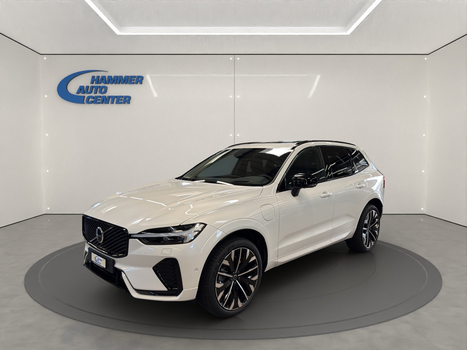 VOLVO XC60 2.0 T8 TE Ultra Dark eAWD