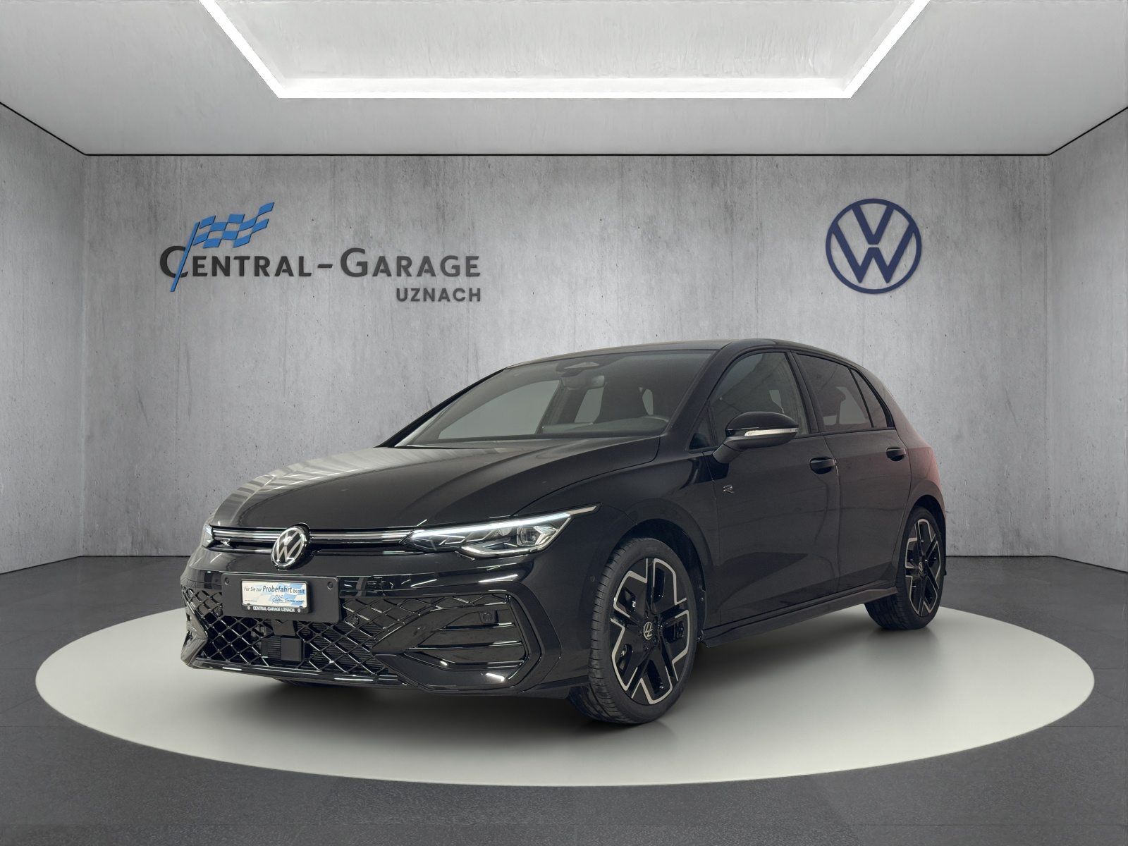 VW Golf R-Line