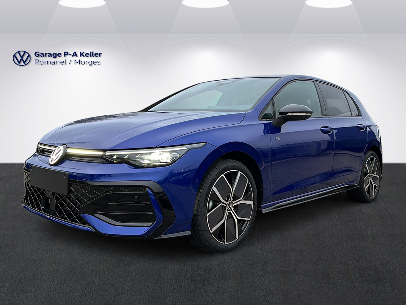 VW Golf R-Line