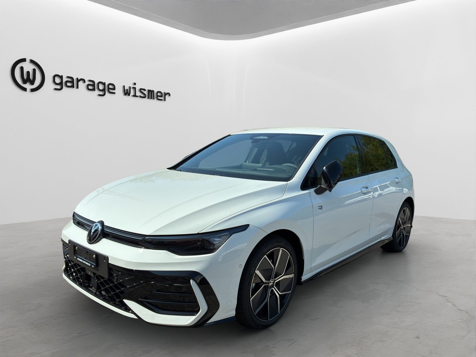 VW Golf  R-Line