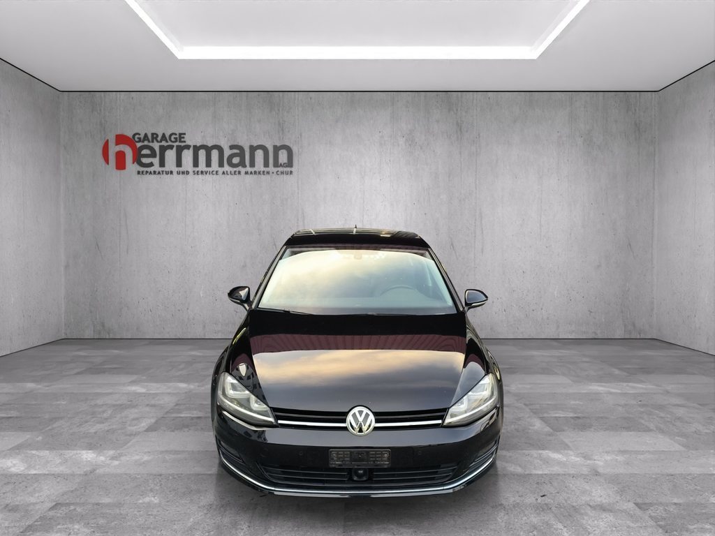 VW Golf VII 2.0 TDI Highline 4m