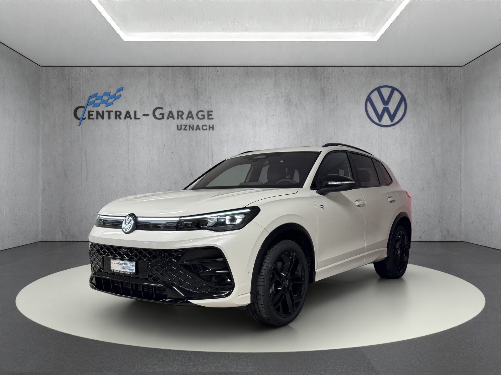 VW Tiguan R-Line UNITED