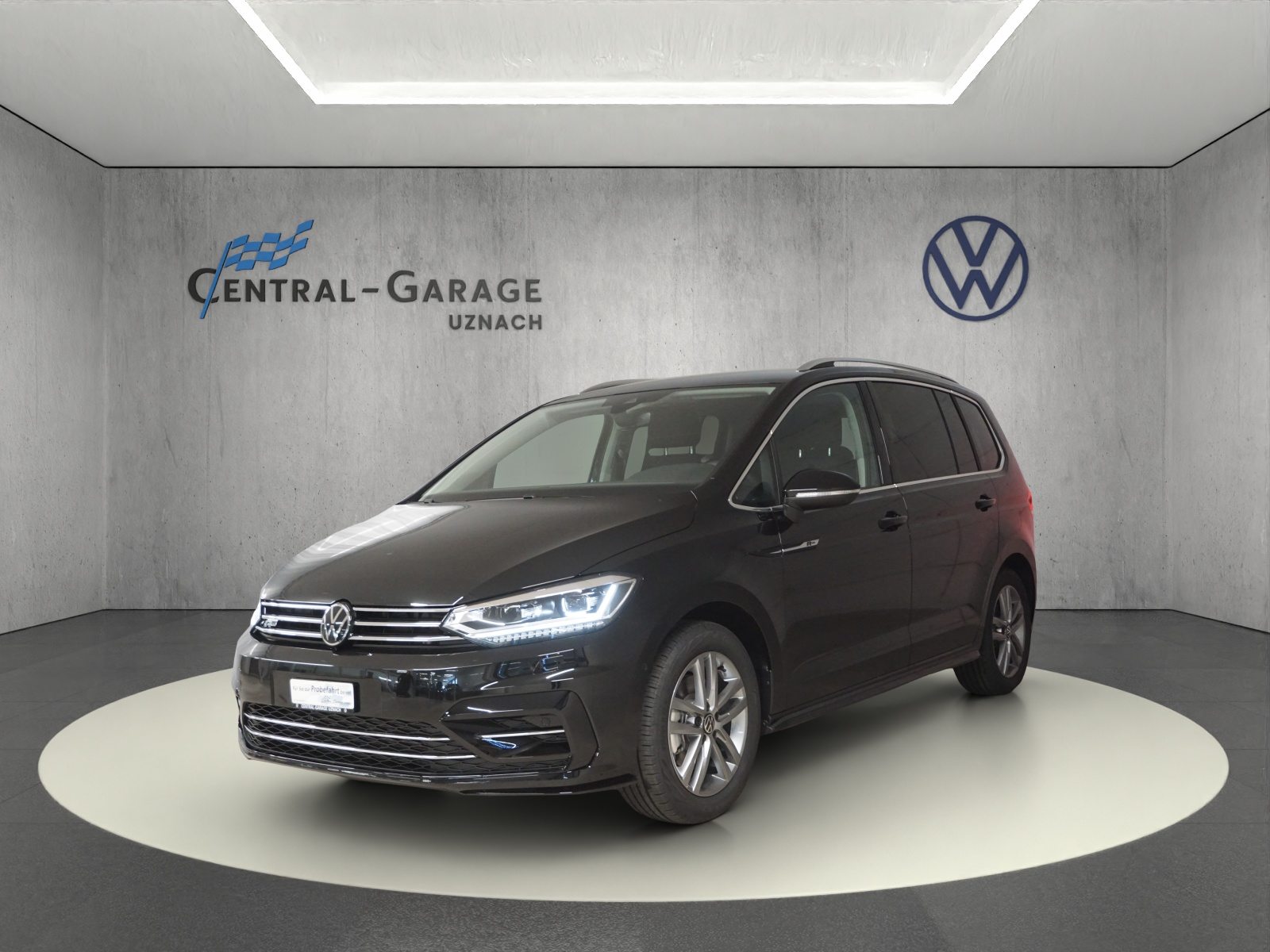 VW Touran UNITED